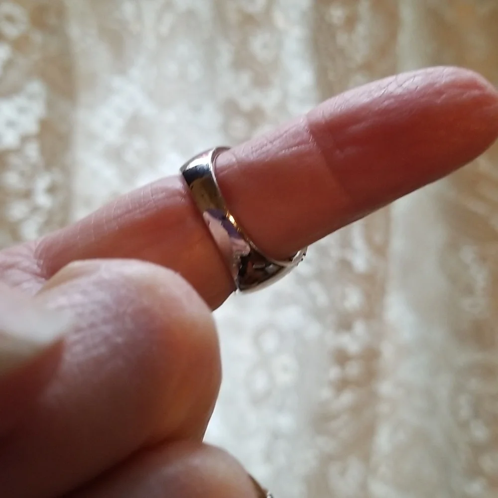 Silver ring with Diamonds - Picture 10 of 11